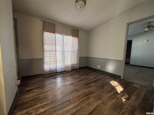 126 Delta Dawn Drive, Springfield, IL 62707