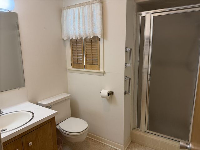 701 Herder Avenue, Schulenburg, TX 78956
