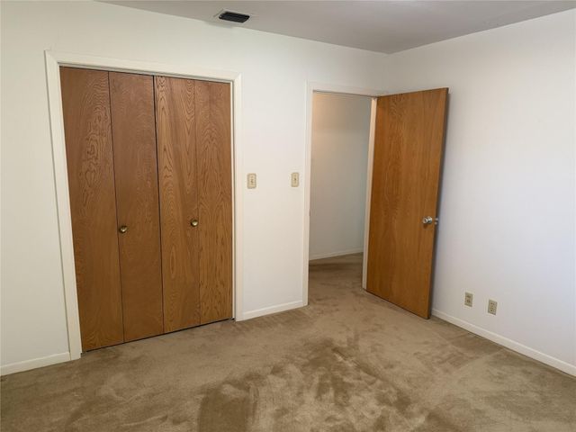 701 Herder Avenue, Schulenburg, TX 78956