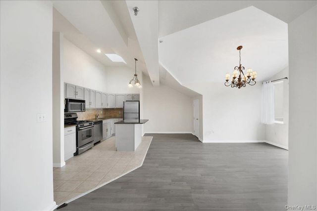 1424 Outlook Avenue 3, Bronx, NY 10465