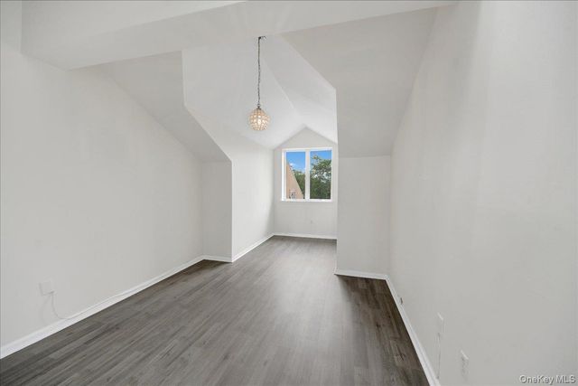 1424 Outlook Avenue 3, Bronx, NY 10465