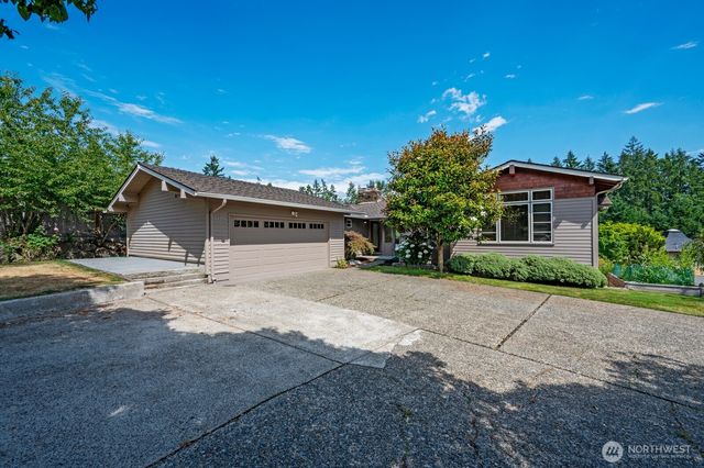 17236 NE 6th Place, Bellevue, WA 98008