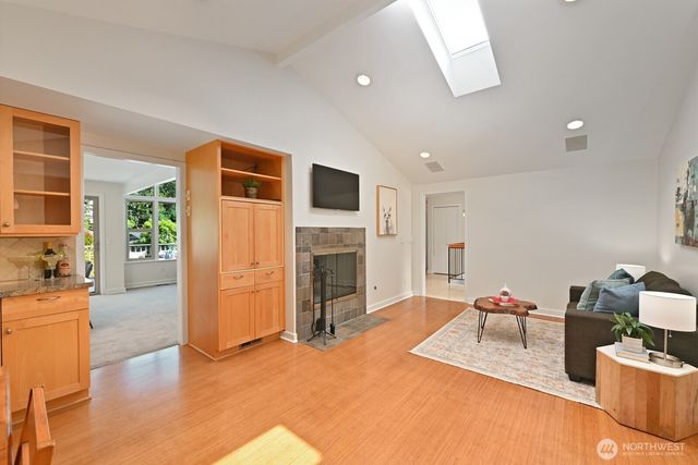 17236 NE 6th Place, Bellevue, WA 98008