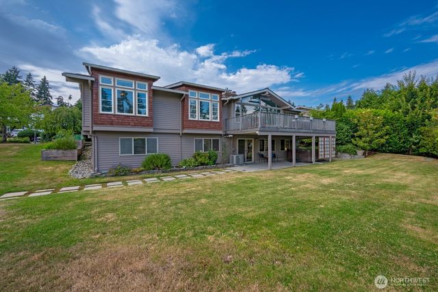 17236 NE 6th Place, Bellevue, WA 98008