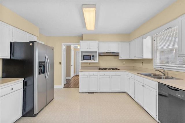 783 Pine Ridge Drive, Stone Mountain, GA 30087