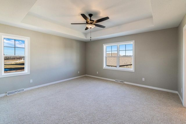 N54W19340 Kearney LANE, Menomonee Falls, WI 53051