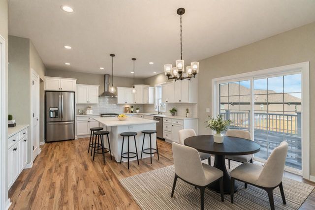 N54W19340 Kearney LANE, Menomonee Falls, WI 53051