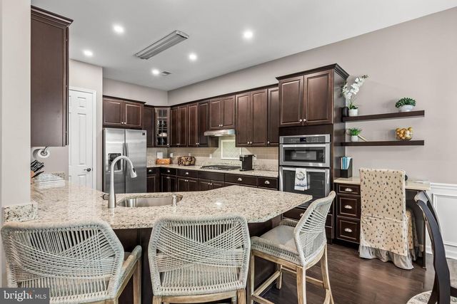 1313 PREAKNESS CT, Cherry Hill, NJ 08002