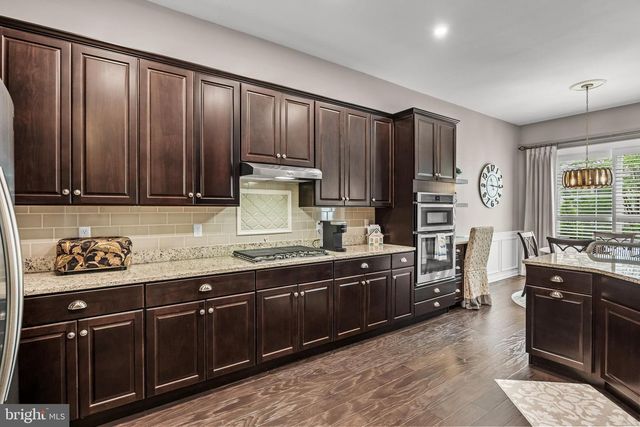 1313 PREAKNESS CT, Cherry Hill, NJ 08002