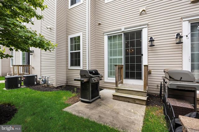 1313 PREAKNESS CT, Cherry Hill, NJ 08002