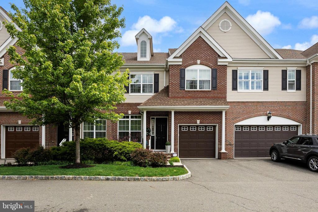 1313 PREAKNESS CT, Cherry Hill, NJ 08002