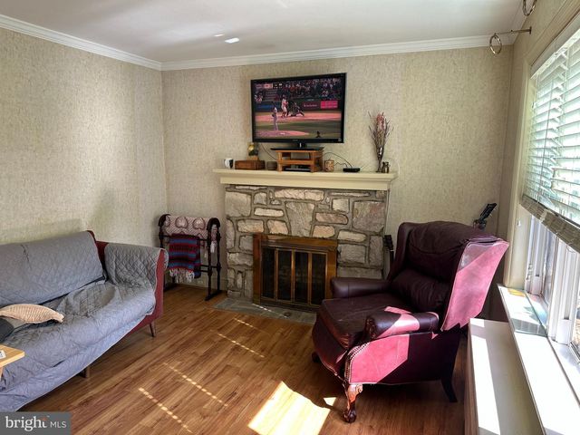 1811 ARDIN DR, Norristown, PA 19403