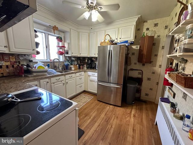 1811 ARDIN DR, Norristown, PA 19403