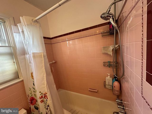 1811 ARDIN DR, Norristown, PA 19403