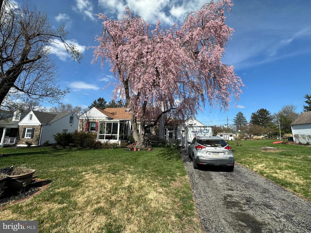 1811 ARDIN DR, Norristown, PA 19403