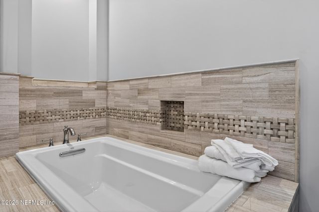 4708 STATE RD 13 N, St. Johns, FL 32259