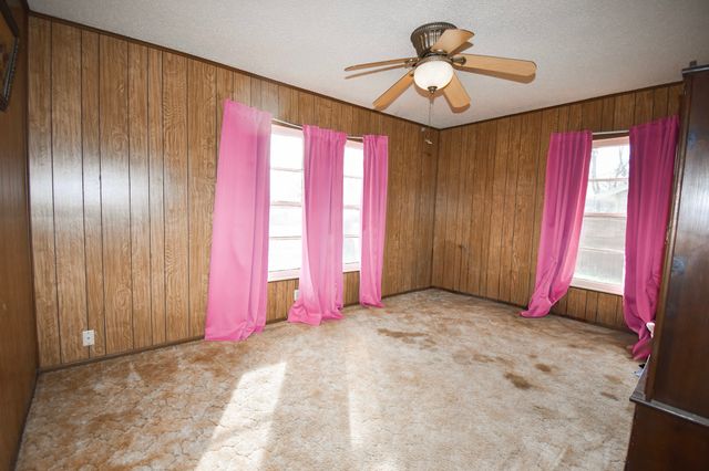1904 S Walnut, Brady, TX 76825