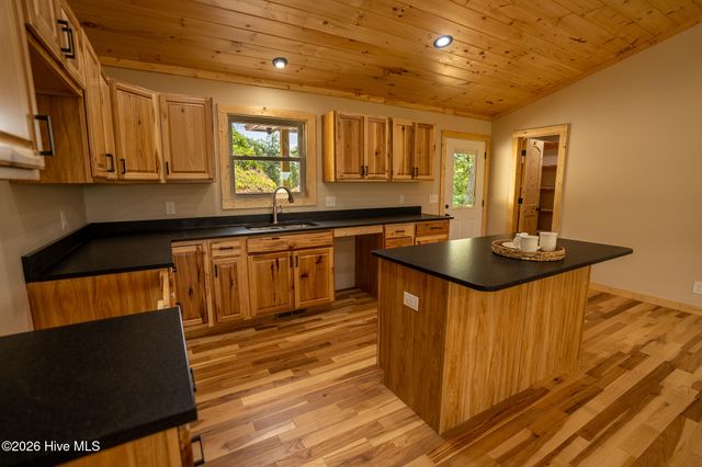 440 Marble Mountain Road, Marble, NC 28905