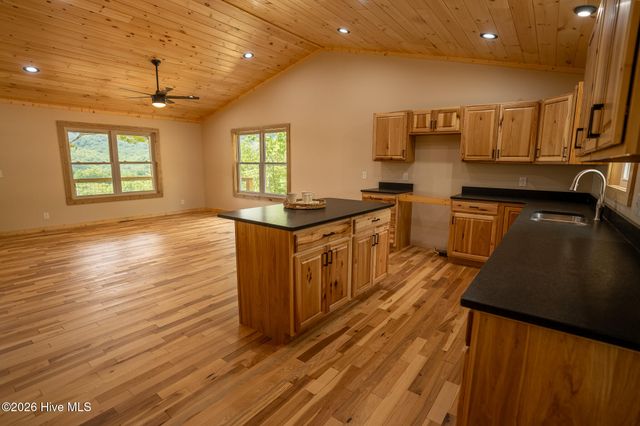 440 Marble Mountain Road, Marble, NC 28905