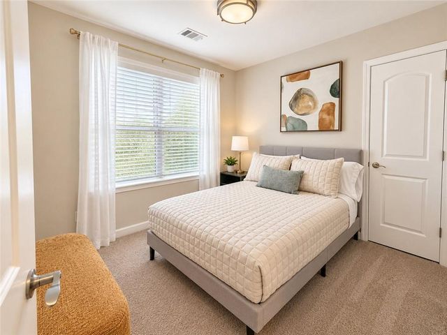 969 RITTENHOUSE Way, Atlanta, GA 30316