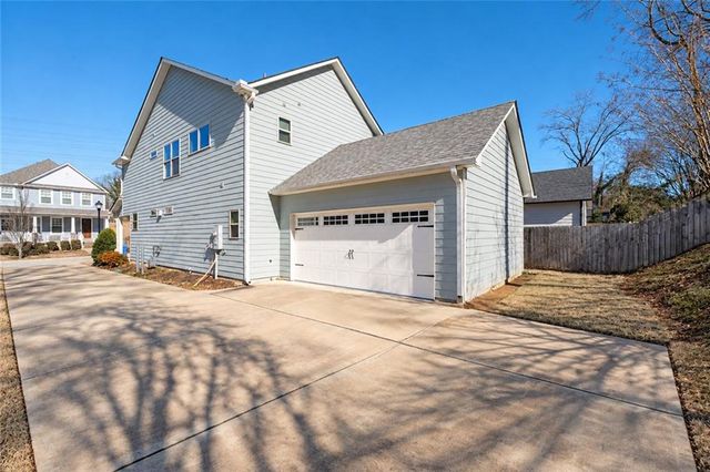 969 RITTENHOUSE Way, Atlanta, GA 30316