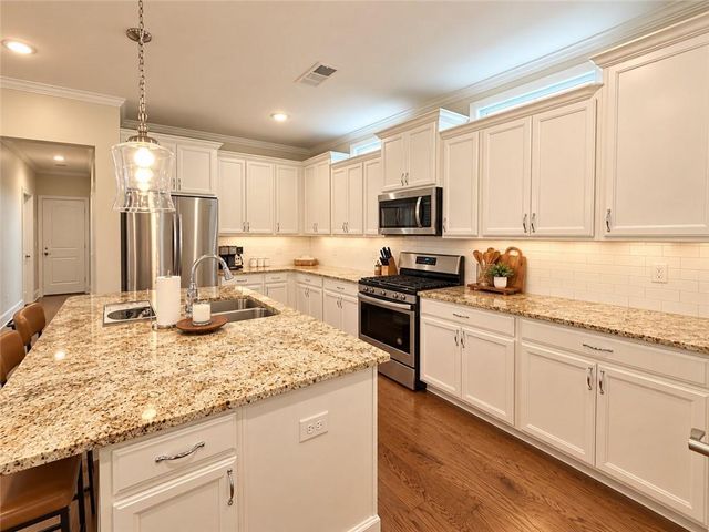 969 RITTENHOUSE Way, Atlanta, GA 30316