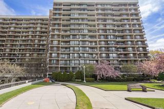 152-18 Union Turnpike PHF, Kew Garden Hills, NY 11367