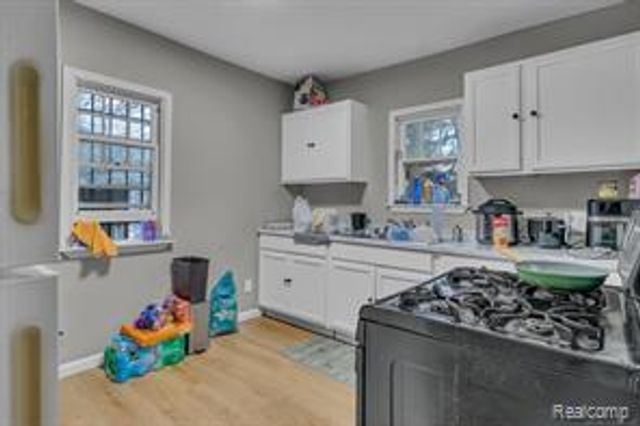4520 Edwards Avenue, Flint, MI 48505