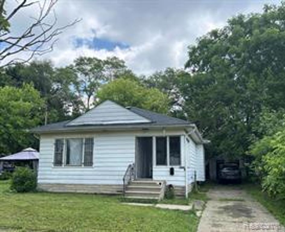 4520 Edwards Avenue, Flint, MI 48505