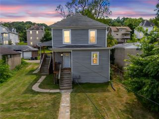 840 7th Ave, Coraopolis, PA 15108