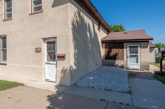 239 3rd Avenue W, Shakopee, MN 55379