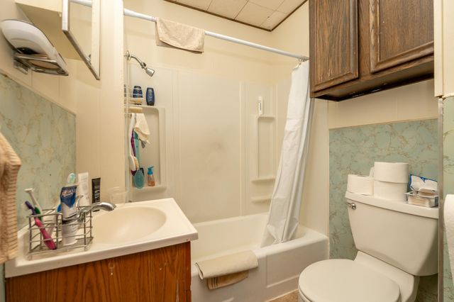 239 3rd Avenue W, Shakopee, MN 55379