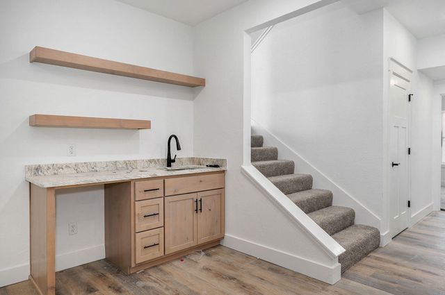 2937 W Teton Drive, Springfield, MO 65810