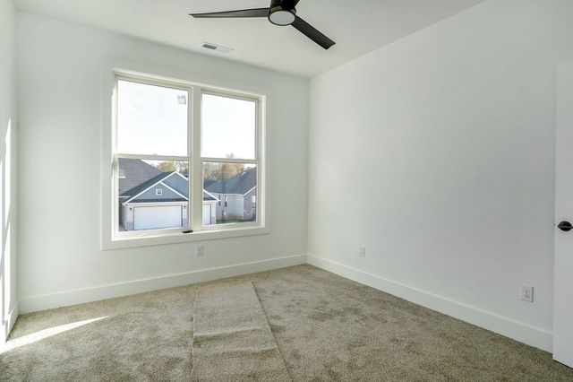 2937 W Teton Drive, Springfield, MO 65810