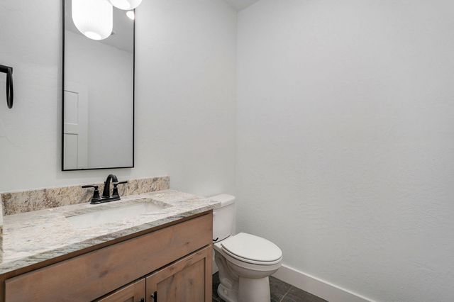 2937 W Teton Drive, Springfield, MO 65810