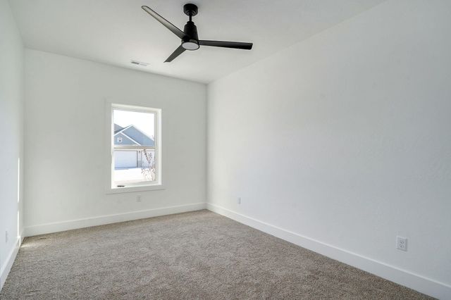 2937 W Teton Drive, Springfield, MO 65810