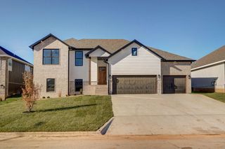 2937 W Teton Drive, Springfield, MO 65810