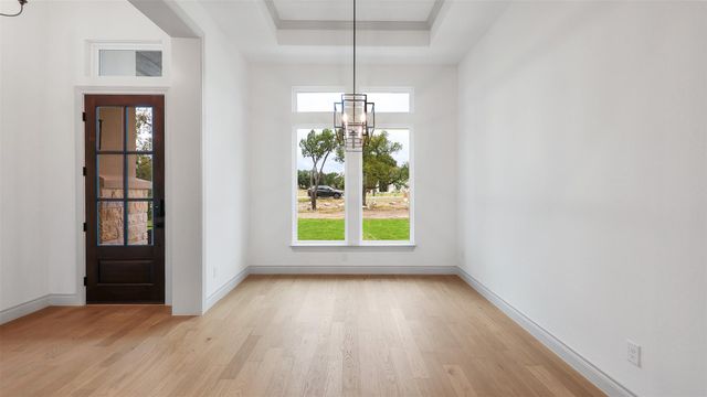 108 Tranquility TRL, Spicewood, TX 78669