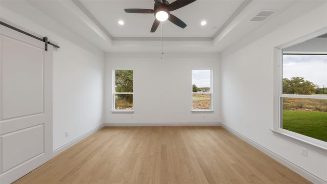 108 Tranquility TRL, Spicewood, TX 78669