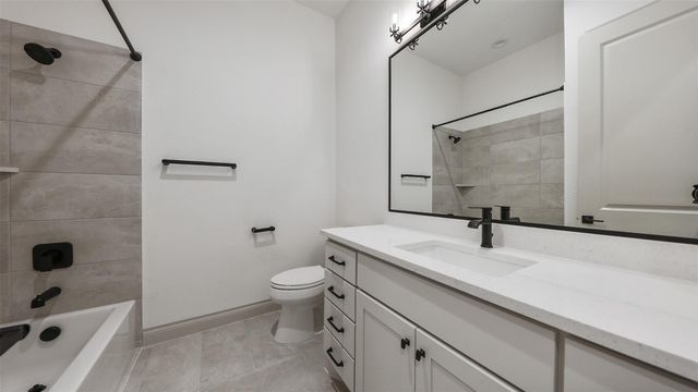 108 Tranquility TRL, Spicewood, TX 78669