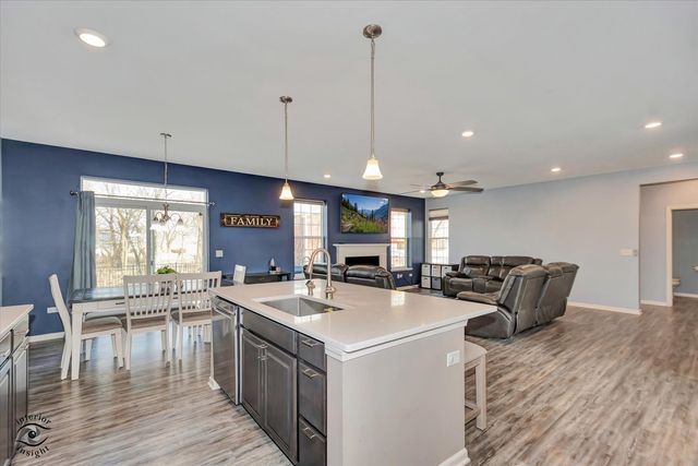 14860 W Carver Crossing, Manhattan, IL 60442