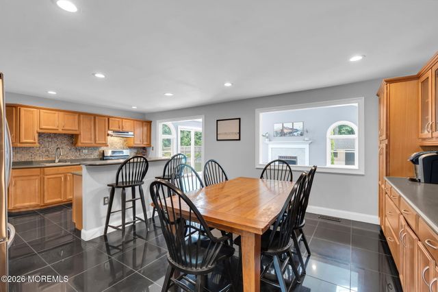 118 Sun Valley Road, Toms River, NJ 08755