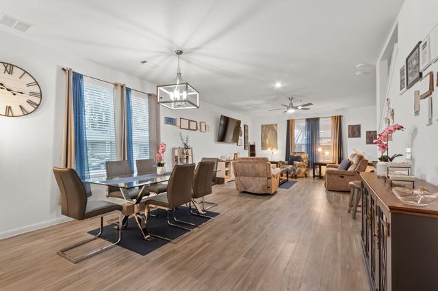 5834 Finely Run St, Spring, TX 77373