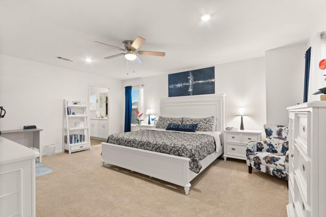 5834 Finely Run St, Spring, TX 77373