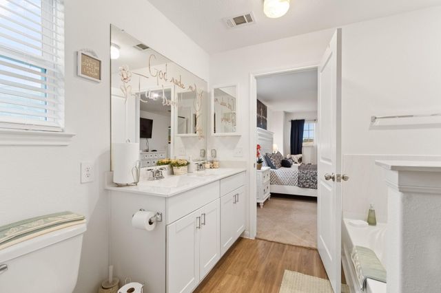 5834 Finely Run St, Spring, TX 77373