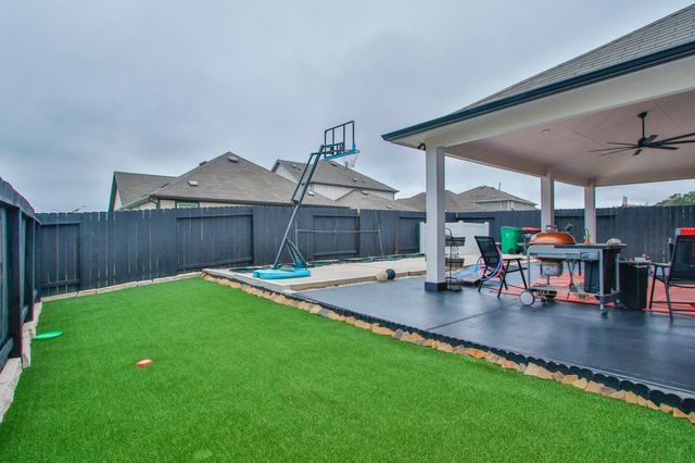 5834 Finely Run St, Spring, TX 77373