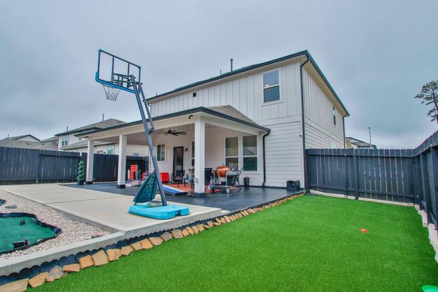 5834 Finely Run St, Spring, TX 77373