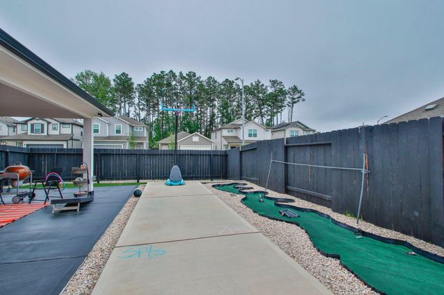 5834 Finely Run St, Spring, TX 77373