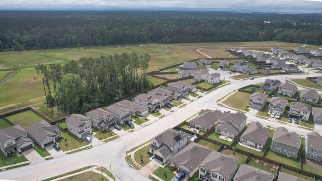 5834 Finely Run St, Spring, TX 77373