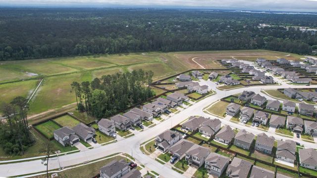 5834 Finely Run St, Spring, TX 77373